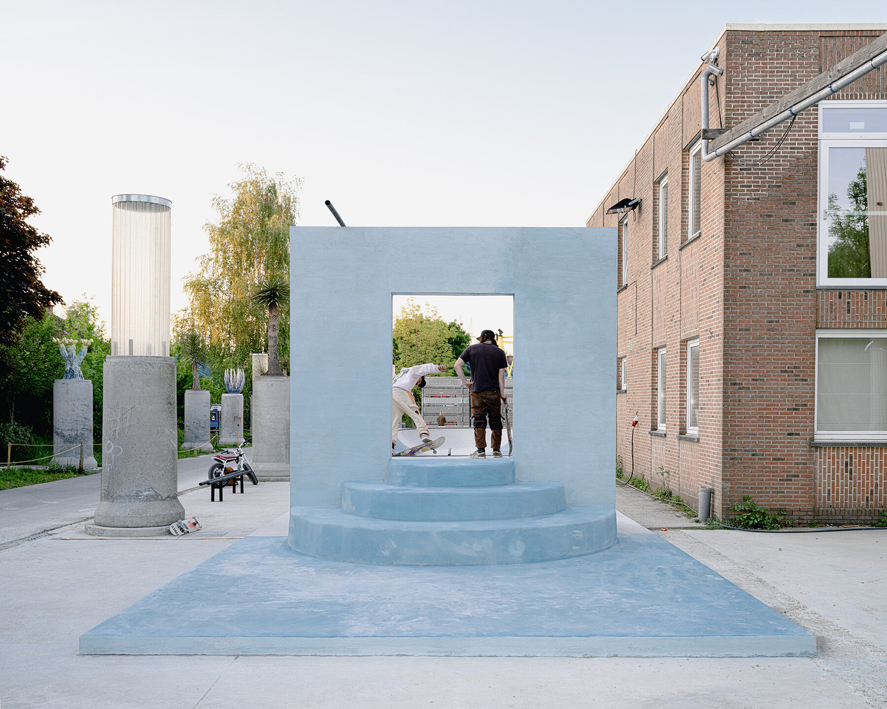first-look-stages-installations-leopold-banchini-dvs1-counterspace-horst-arts-music-festival-designboom-large02