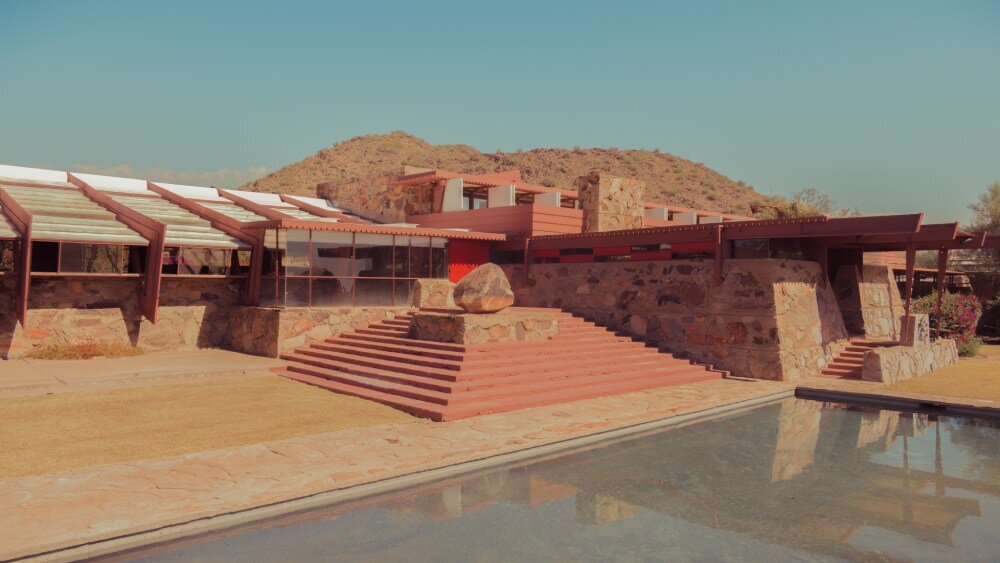 Franck Bohbot Capture Tallesin Barat oleh Frank Lloyd Wright di Gurun Arizona