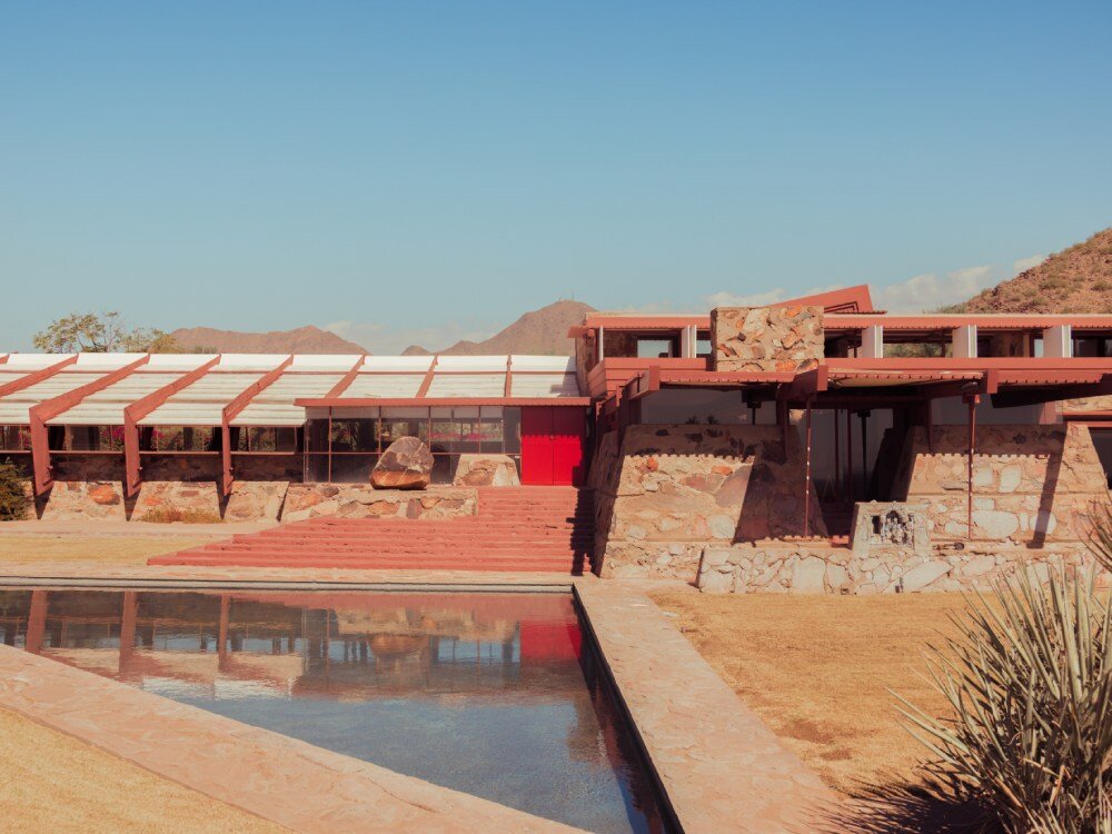 Franck Bohbot Capture Tallesin Barat oleh Frank Lloyd Wright di Gurun Arizona