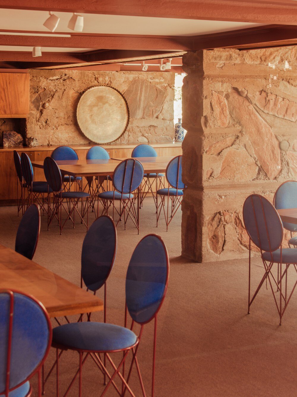 Franck Bohbot Capture Tallesin Barat oleh Frank Lloyd Wright di Gurun Arizona