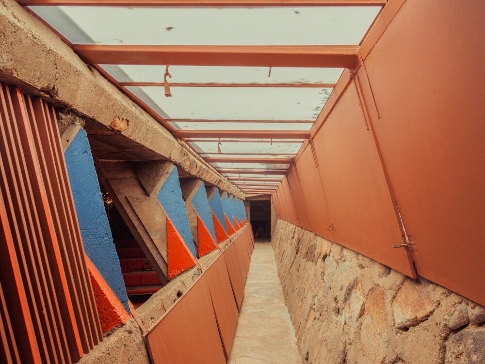 Franck Bohbot Capture Tallesin Barat oleh Frank Lloyd Wright di Gurun Arizona