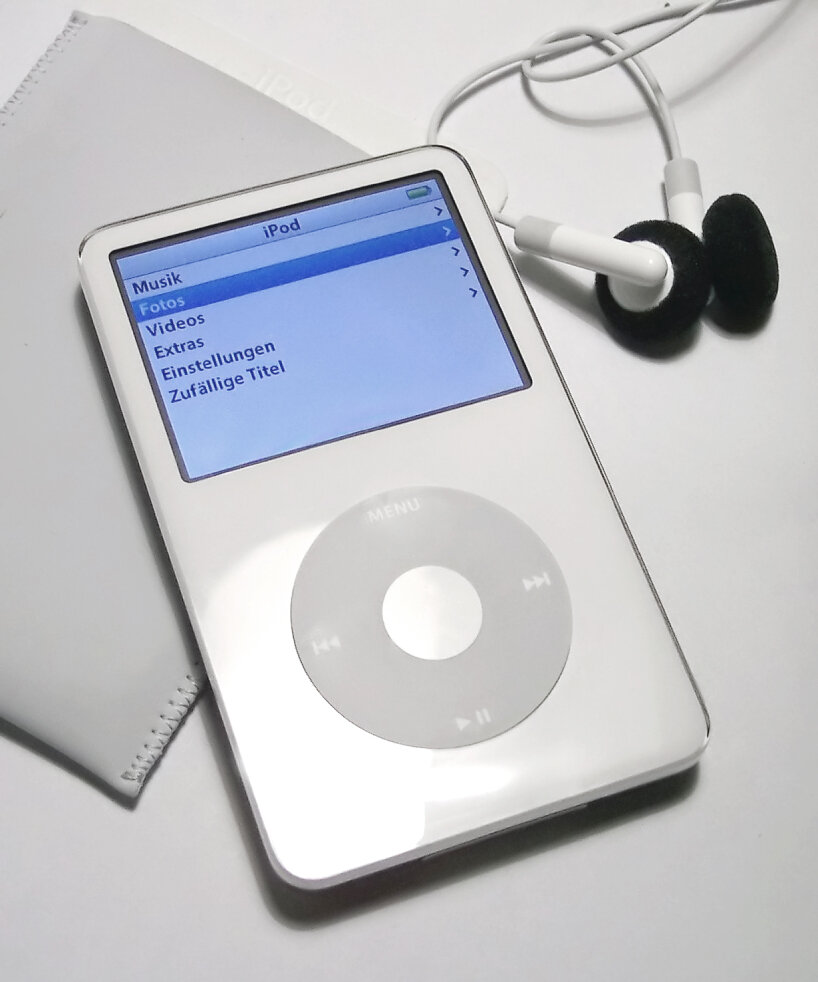 iPod 5th Generation | image courtesy of Mikepanhu, via Wikimedia Commons