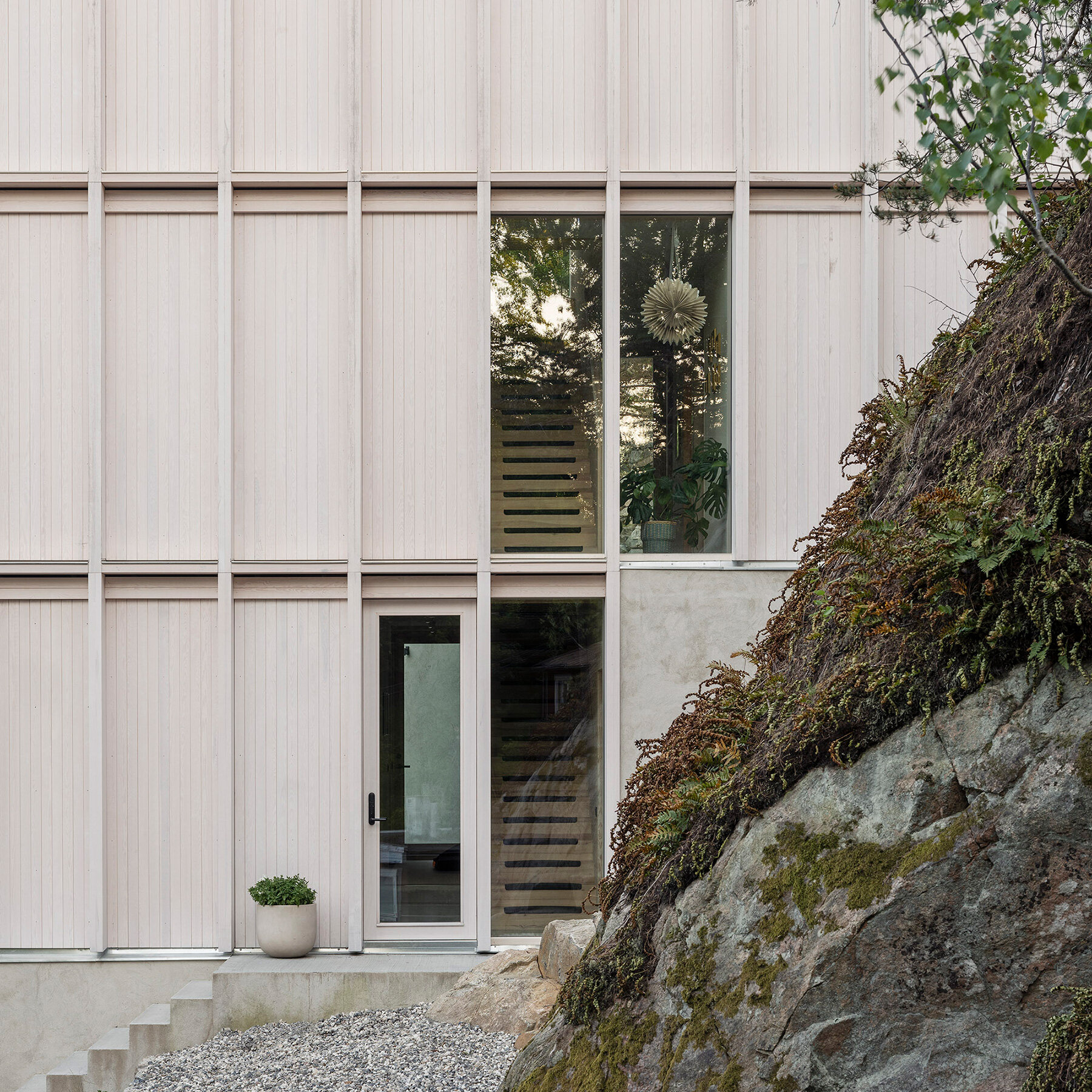kolman-bay-architects-ravine-house-sweden-designboom-08a