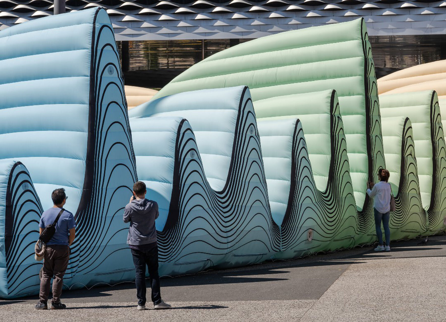 lightning-symphony-claudia-comte-inflatable-sound-installation-basel-messeplatz-eurovision-designboom-1800-3