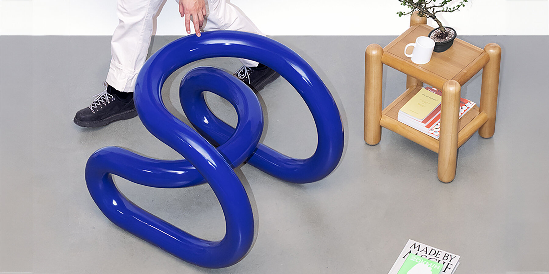 loopy-chair-nik-bentel-designboom-1800-2