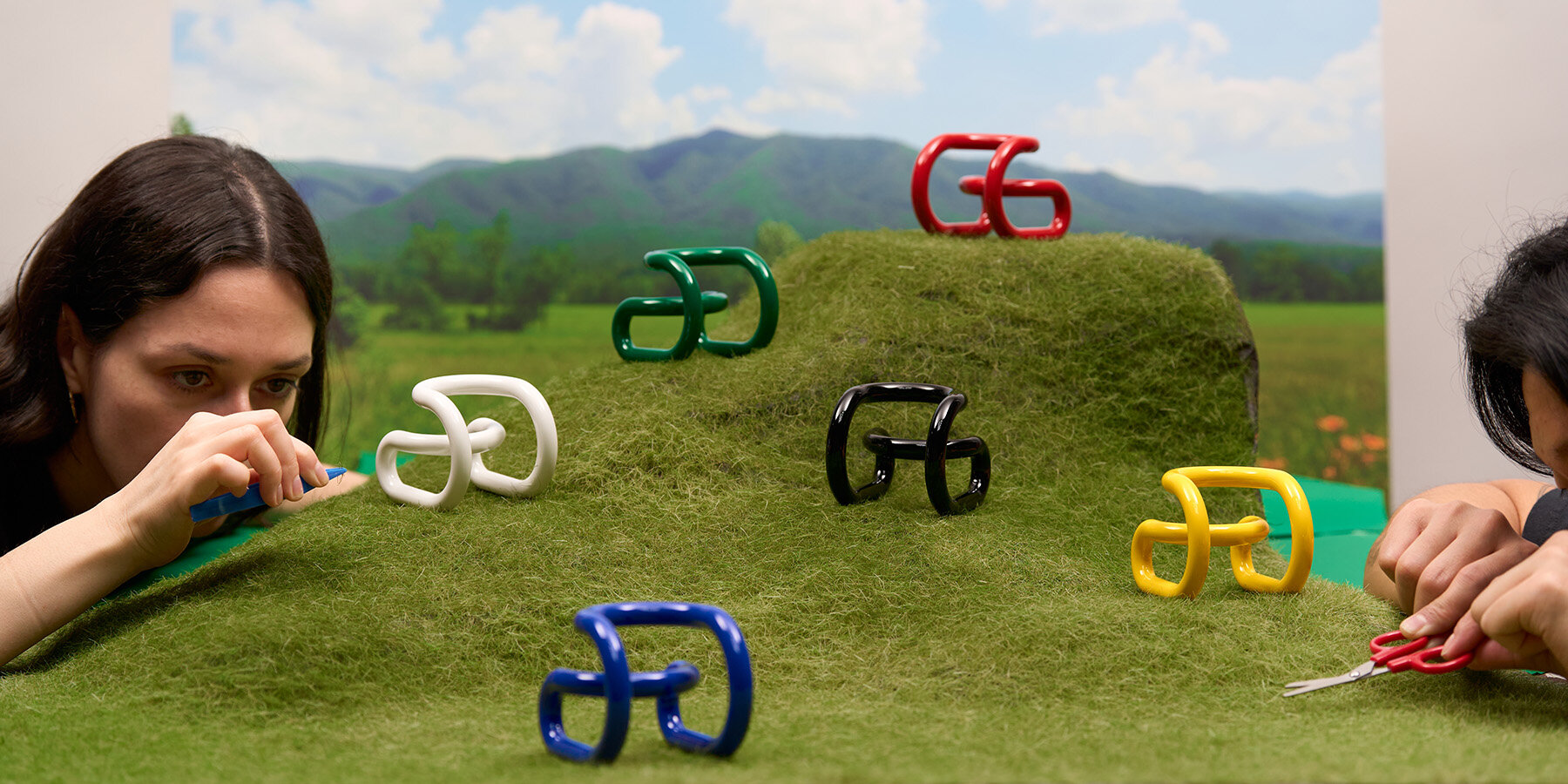 loopy-chair-nik-bentel-designboom-1800-3