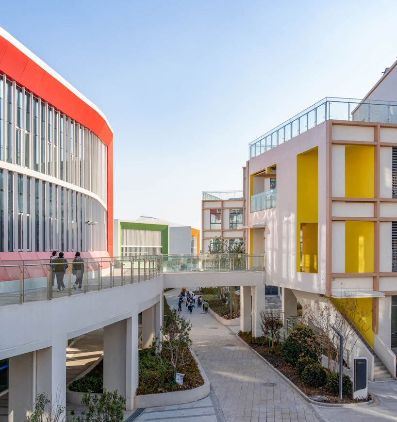 classrooms integrate pocket parks in quzhou no.6 experimental school by LYCS architecture