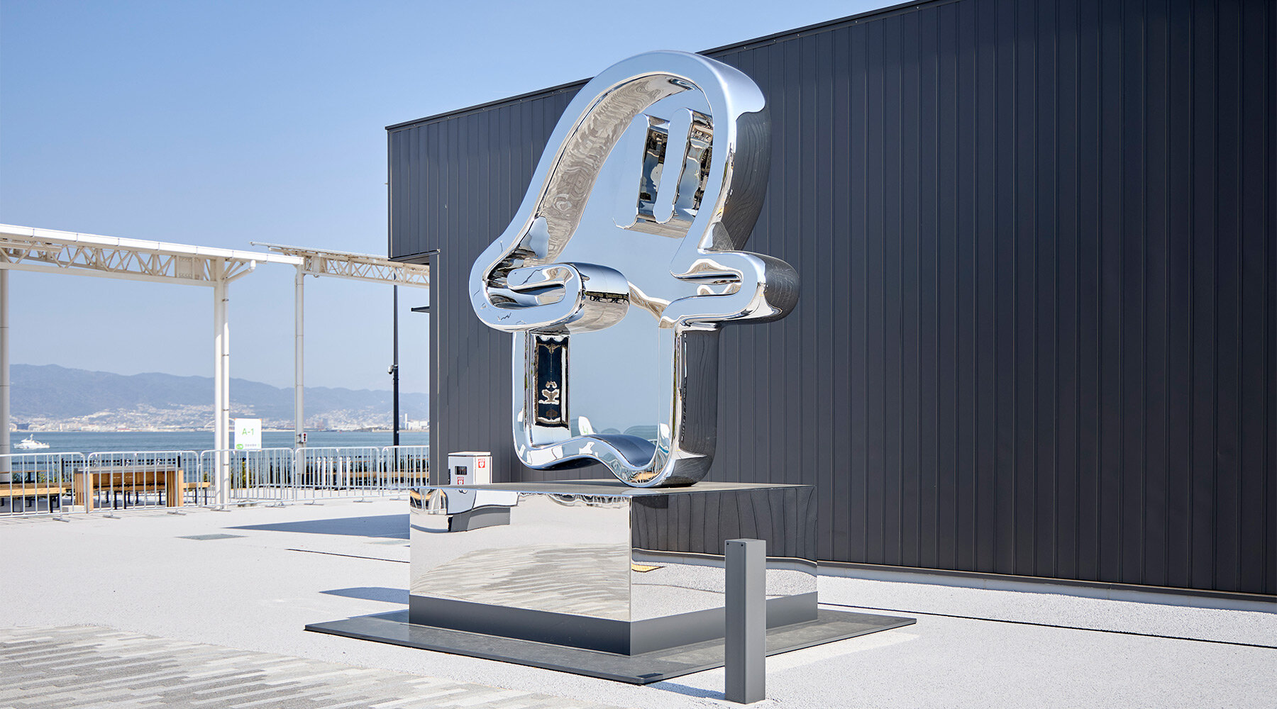 osaka-kansai-international-art-festival-2025-designboom-10