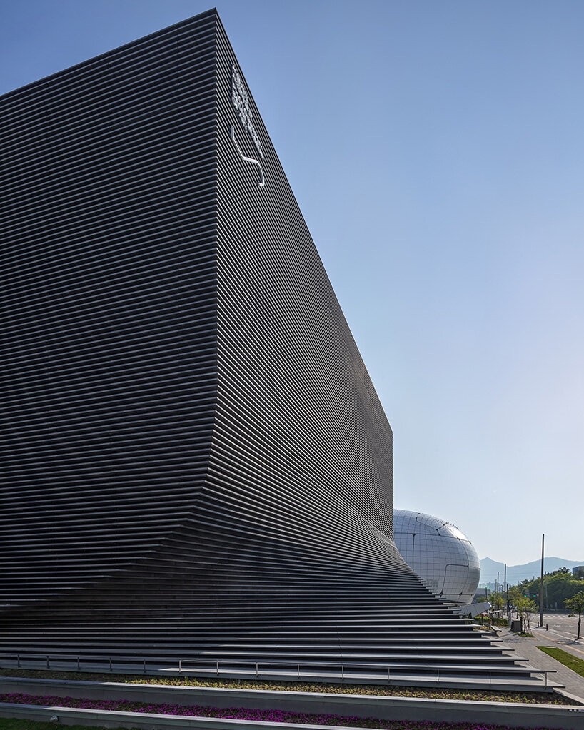 photography seoul museum of art opens with dynamic, twisting photography seoul museum of art opens with dynamic, twisting