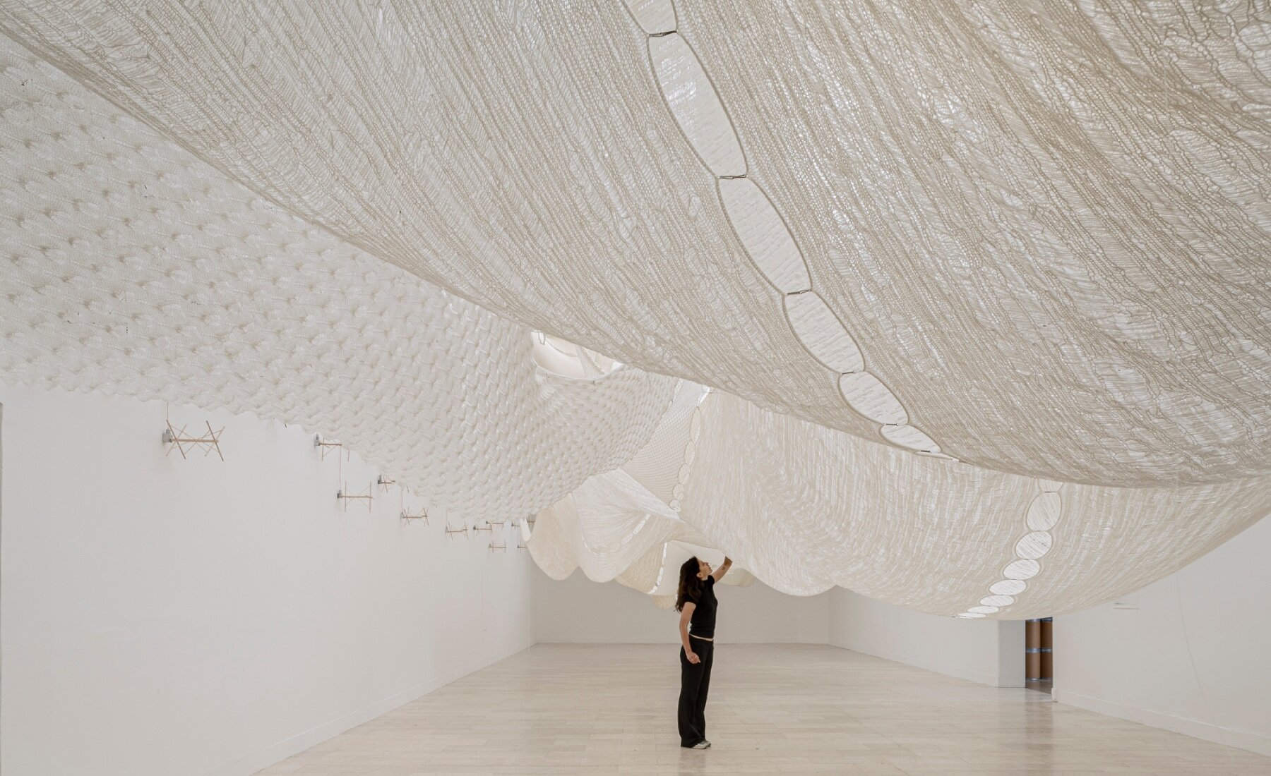 serbian-pavilion-venice-architecture-biennale-designboom-01