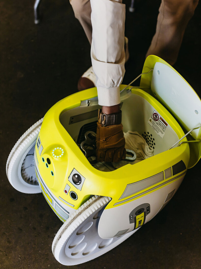 star wars cargo robot