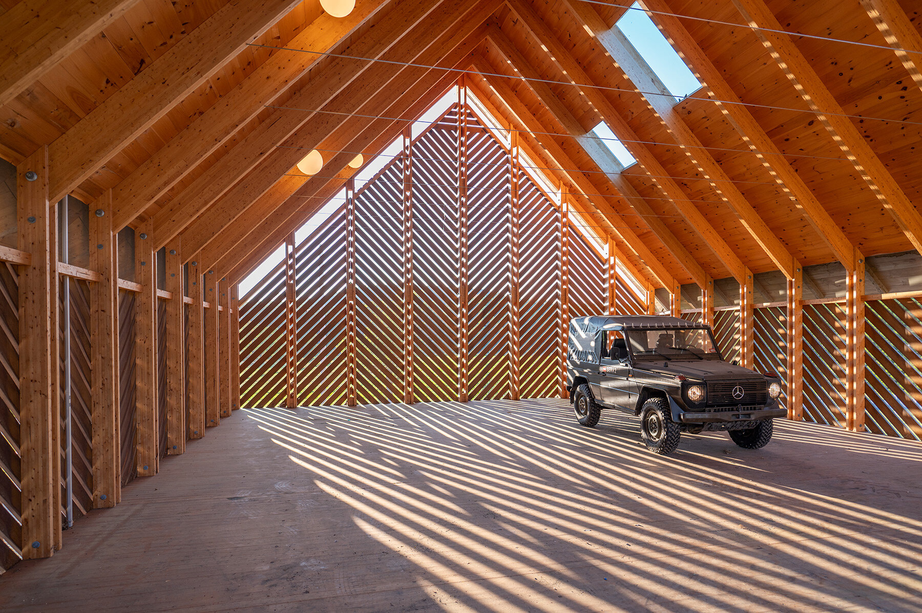 sylvia-richards-lyme-barn-new-hampshire-designboom-06a