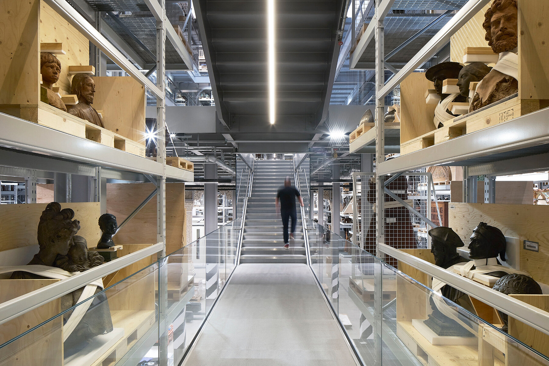 va-east-storehouse-dsrny-london-museum-storage-public-view-designboom-large02