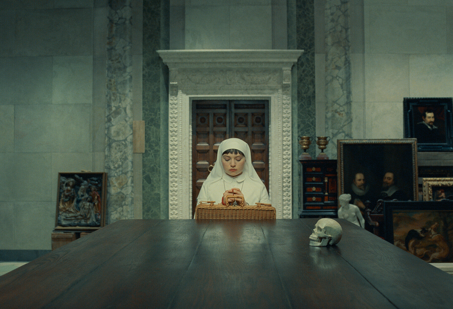 wes-anderson-venetian-palazzos-painted-illusions-phoenician-scheme-adam-stockhausen-designboom-large01