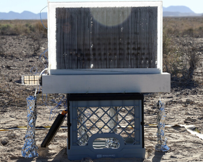 MIT engineers develop a ‘window’ that converts dry desert air into safe drinking water