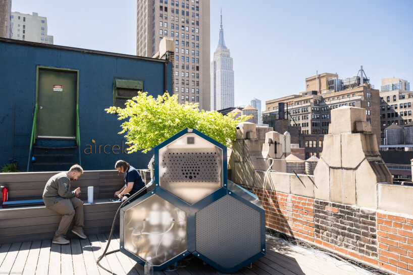 There is a room where the air comes into contact with a specially designed liquid sorbent