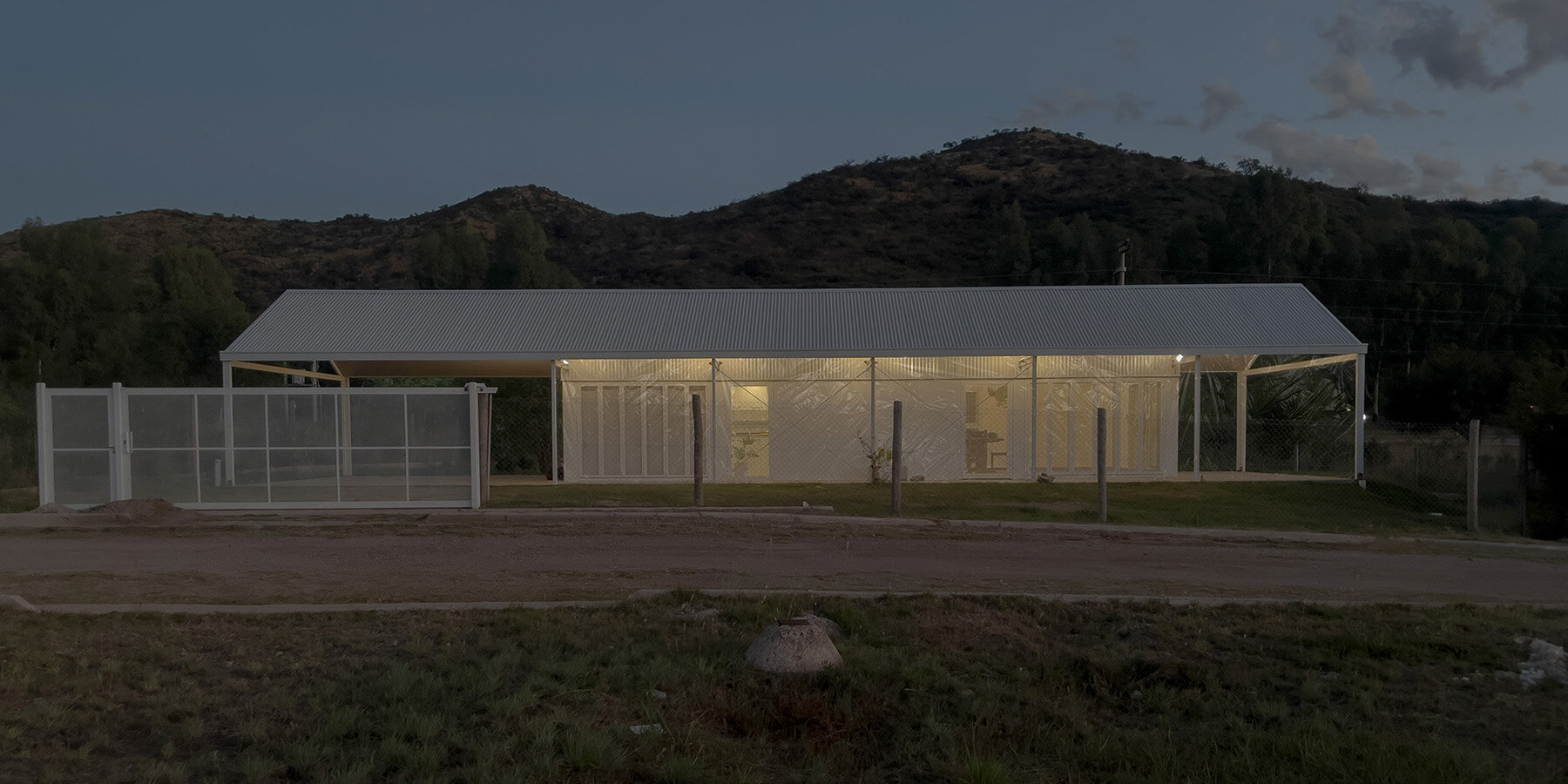 barn-house-estudio-bnaa-bravo-nieto-arquitectos-asociados-argentina-designboom-1800-3