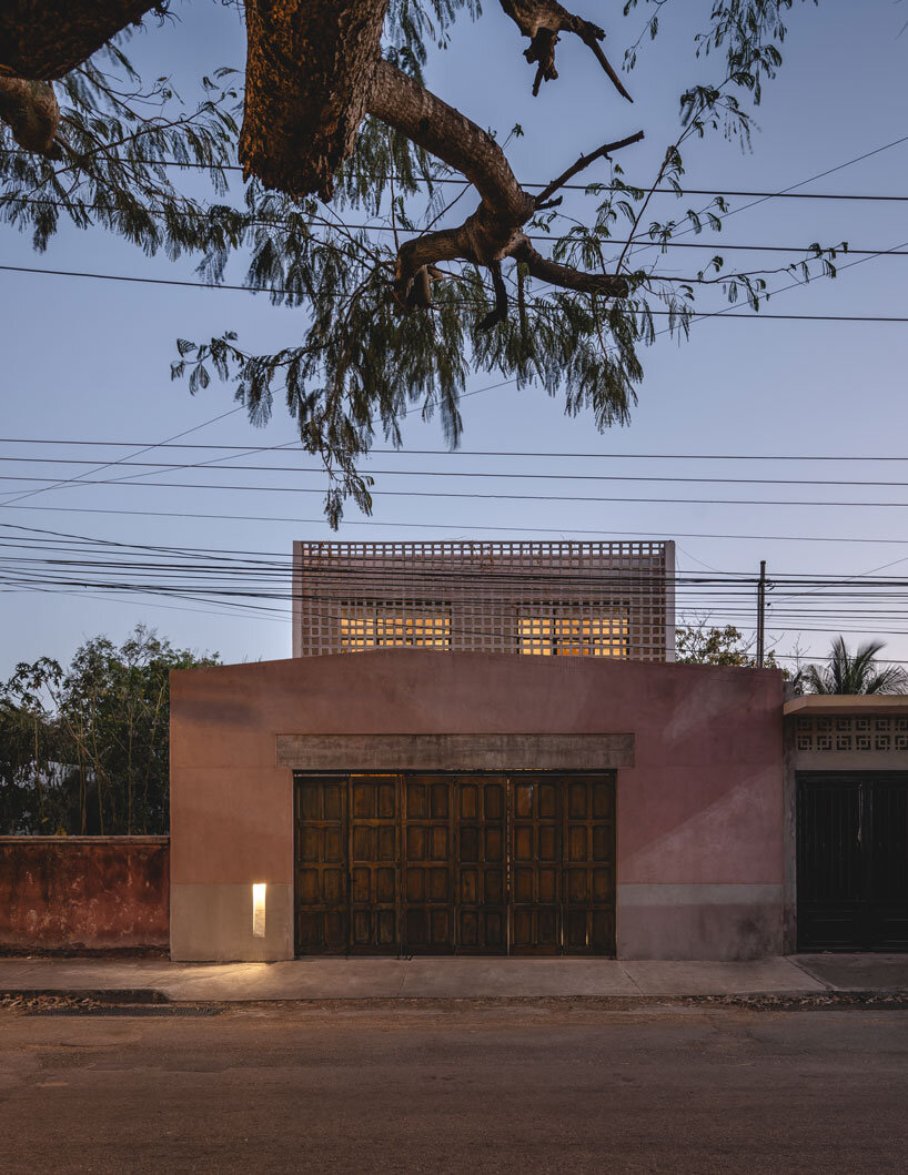Kulit reticular mengandung volume merah rumah xcumpich talls mexican de arquitectura