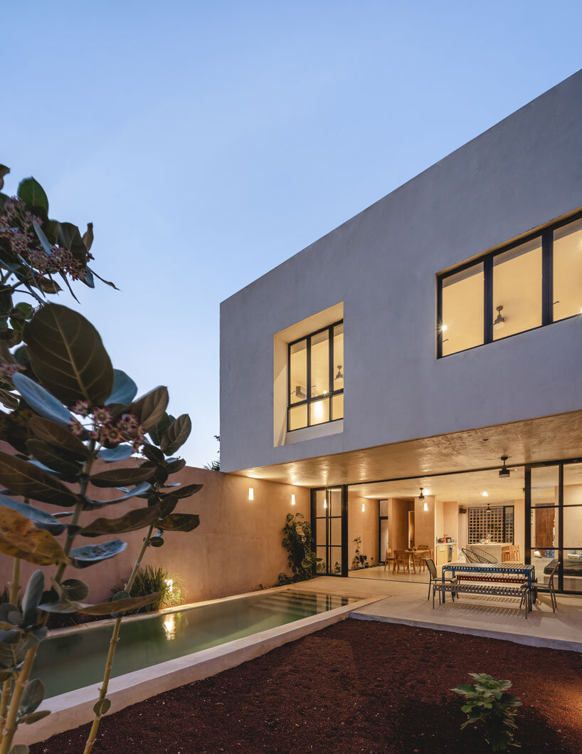 Kulit reticular mengandung volume merah rumah xcumpich talls mexican de arquitectura