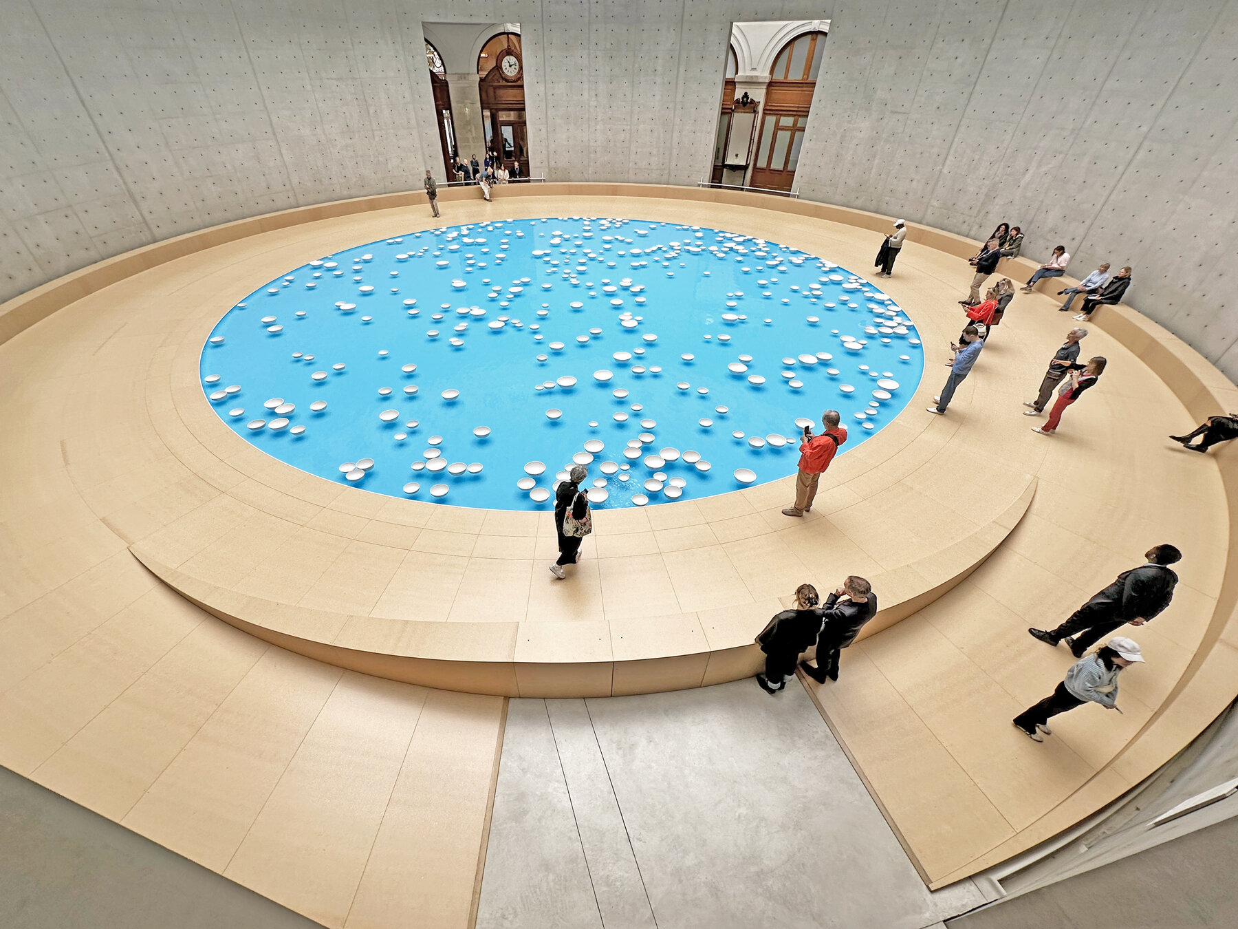 clinamen-installation-celeste-boursier-mougenot-bourse-de-commerce-paris-designboom-large