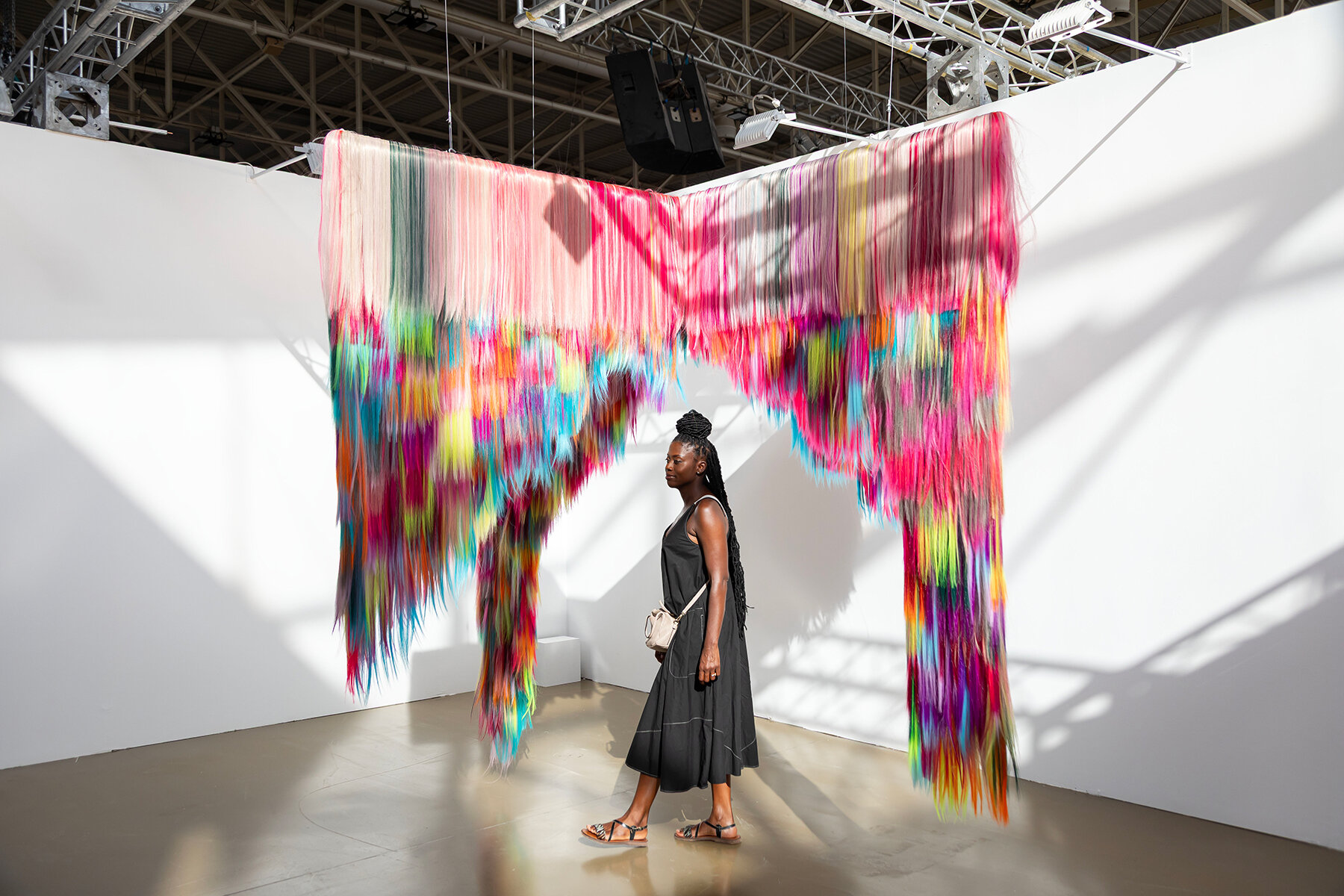 fairgrounds-fishing-huts-can-ibiza-contemporary-art-now-island-designboom-full-width-01
