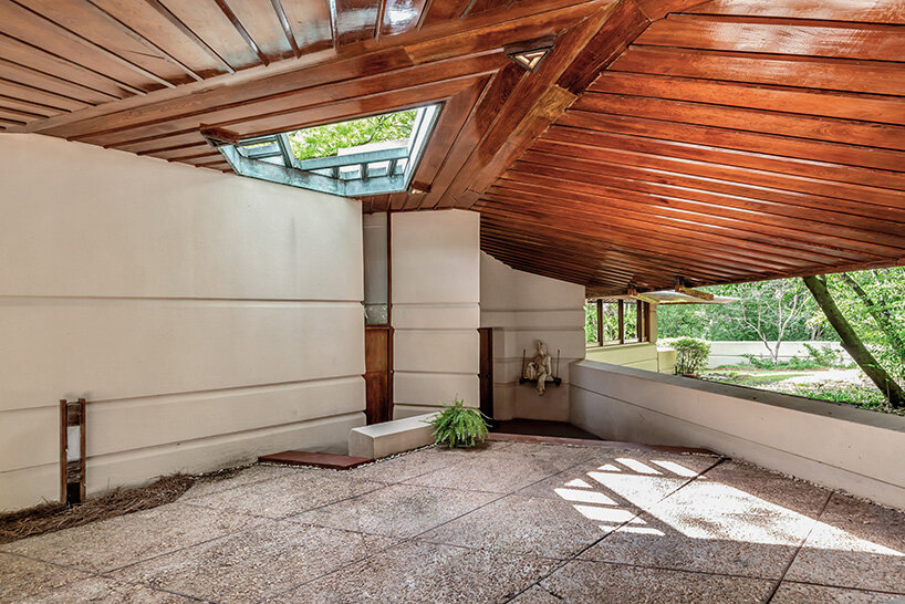 frank lloyd wright's 'fountainhead' residence, a rare usonian, hits the market in mississippi