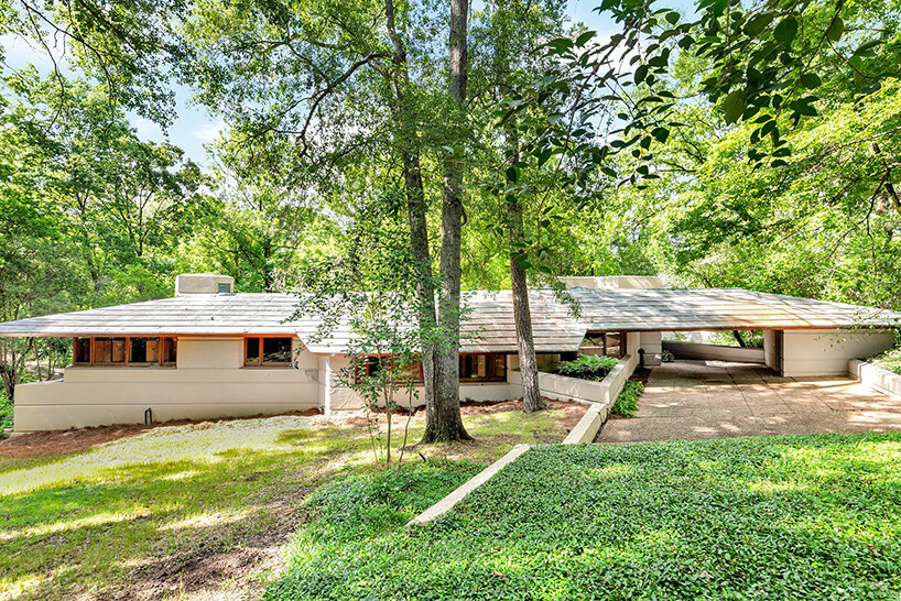 frank lloyd wright's 'fountainhead' residence, a rare usonian, hits the market in mississippi