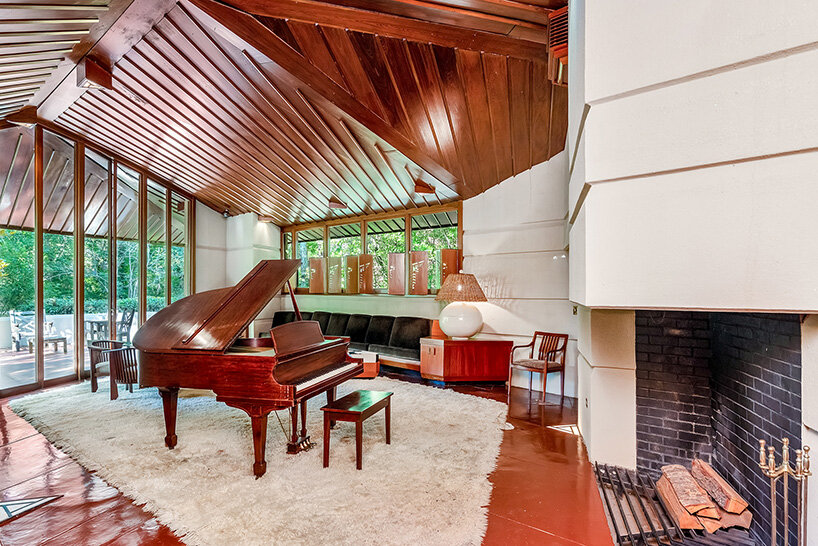 frank lloyd wright's 'fountainhead' residence, a rare usonian, hits the market in mississippi