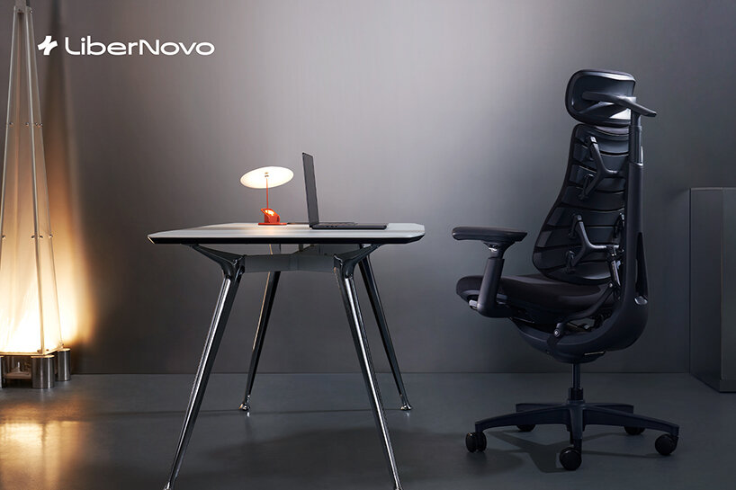 libernovo’s omni chair engineers motorized lumbar, adjustable armrests & massage function