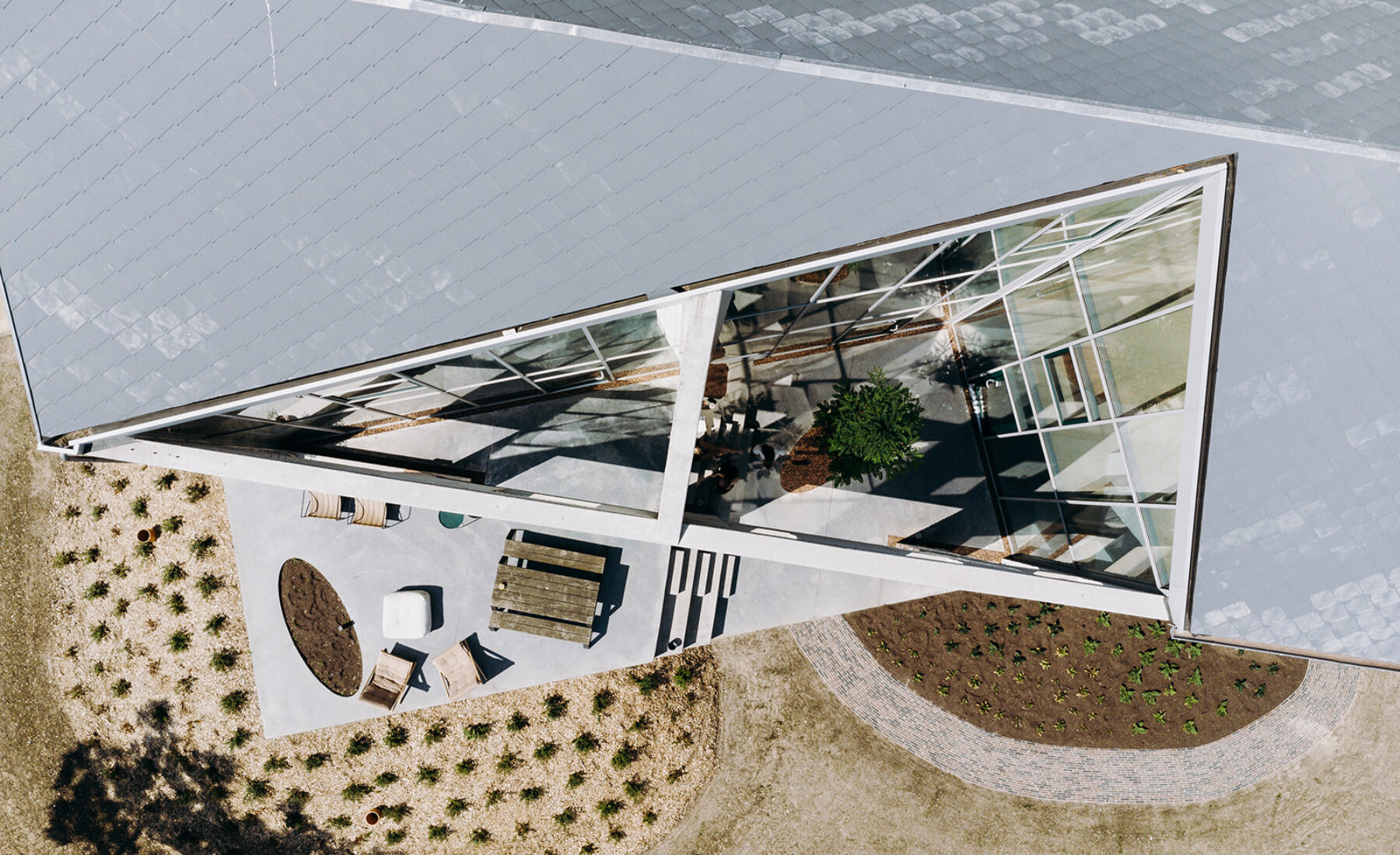 lyco-house-oyo-architects-belgium-designboom-01