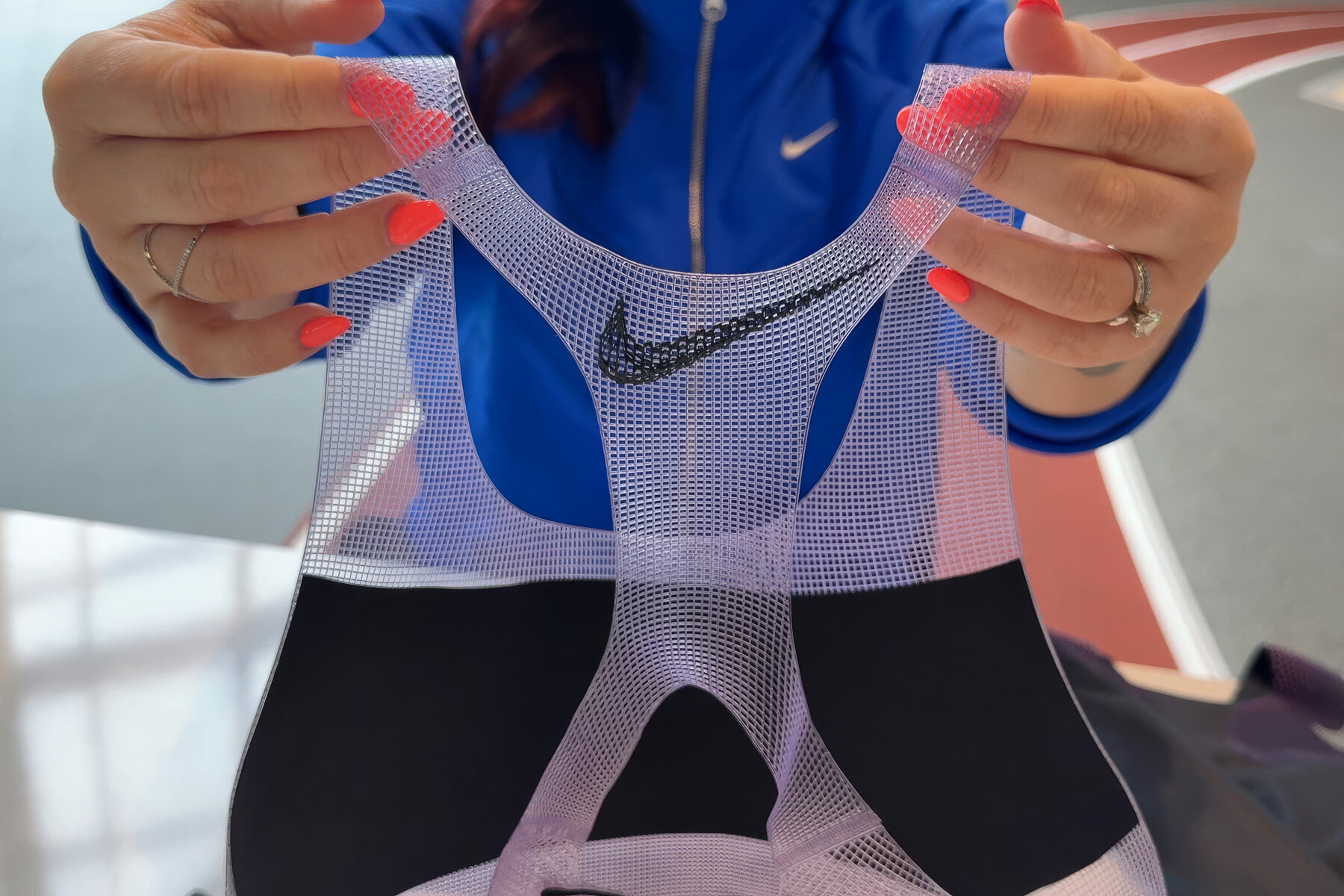 nike-breaking4-faith-kipyegon-headquarters-portland-visit-designboom-06a