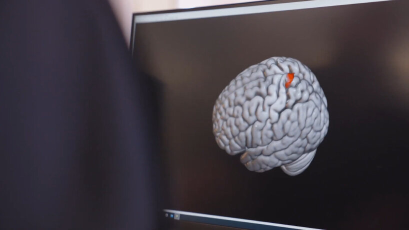 interactive game pain reliever