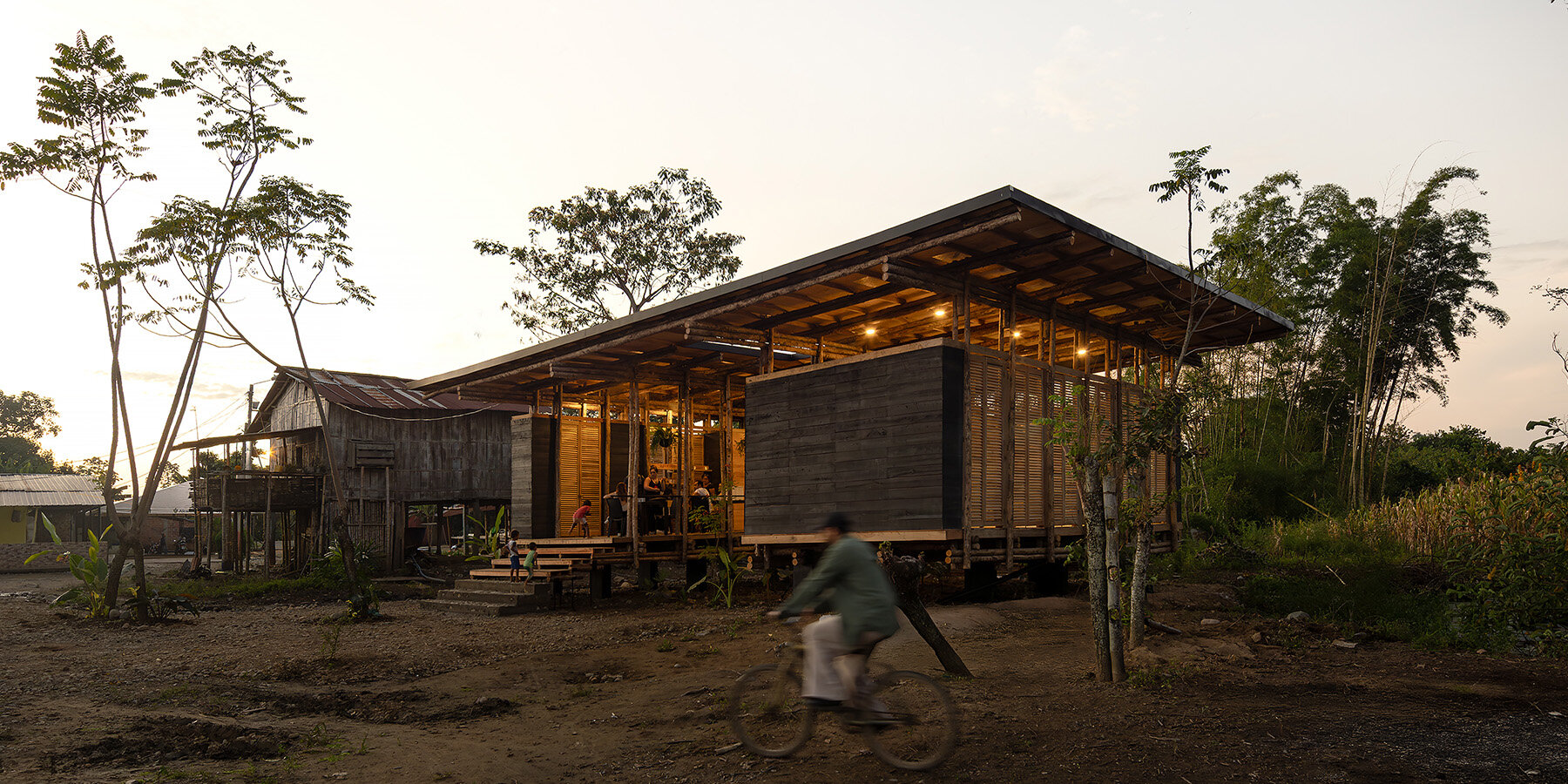 permeable-teak-structure-natura-futura-bread-making-learning-ecuador-designboom-large03