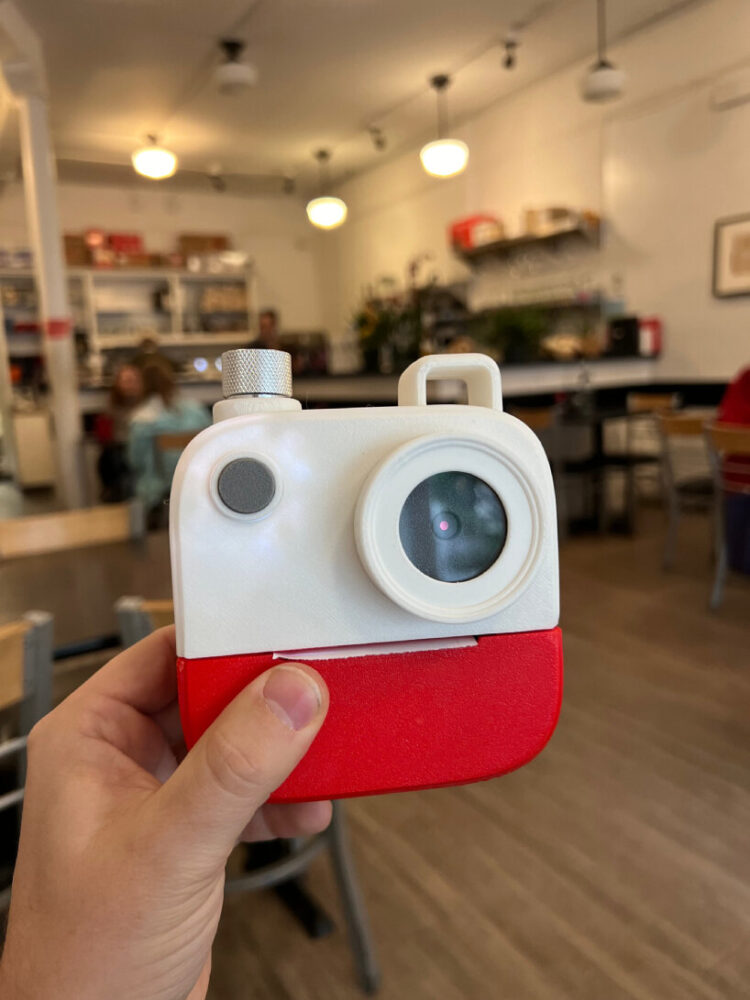 poetry camera writes and prints poems of what it captures using AI