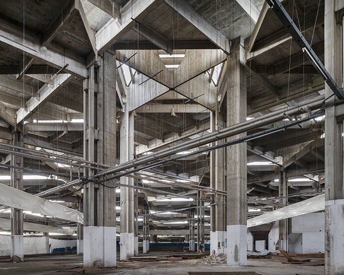 roberto conte captures italy's modernist cattle market in fading concrete form