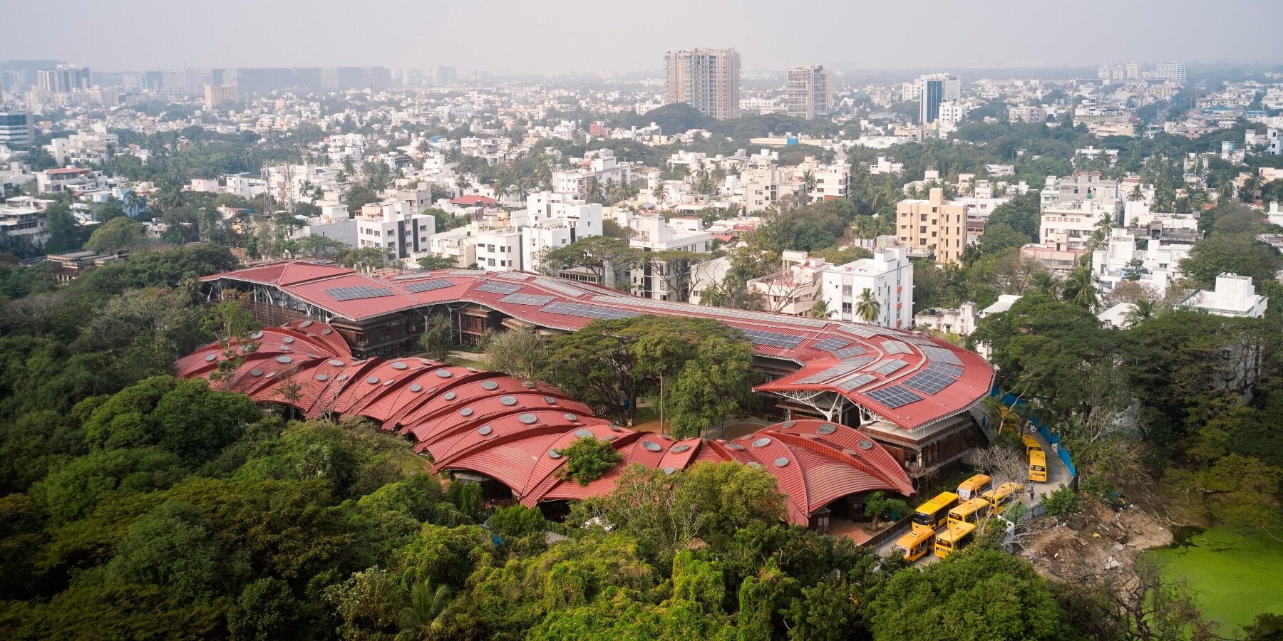 shiv-nader-school-chennai-india-designboom-01