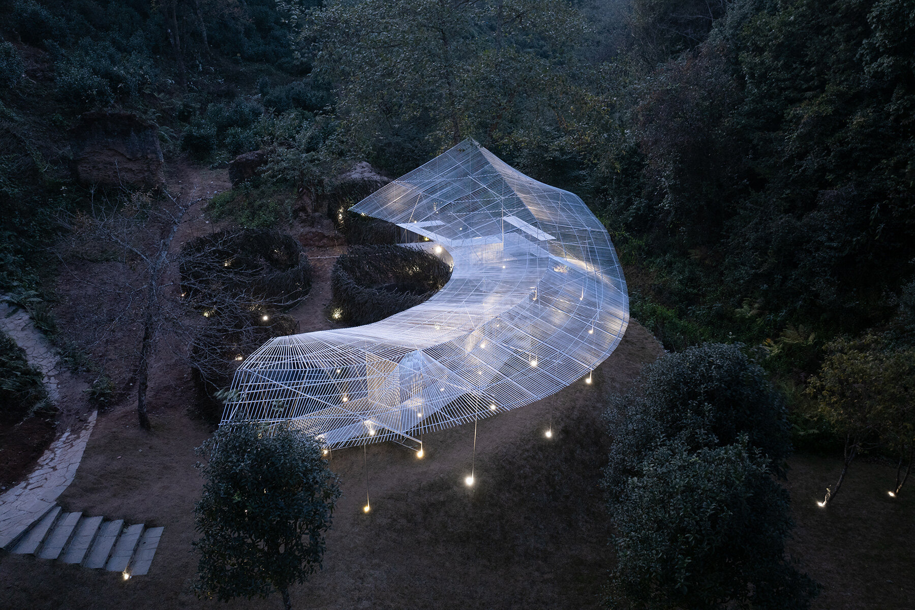tea-pavilion-kong-xiangwei-studio-floats-feather-chinese-rainforest-designboom-large01