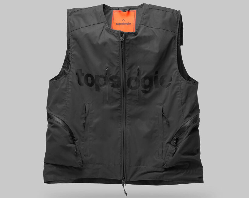 the fashion piece also features a magnetic buckle