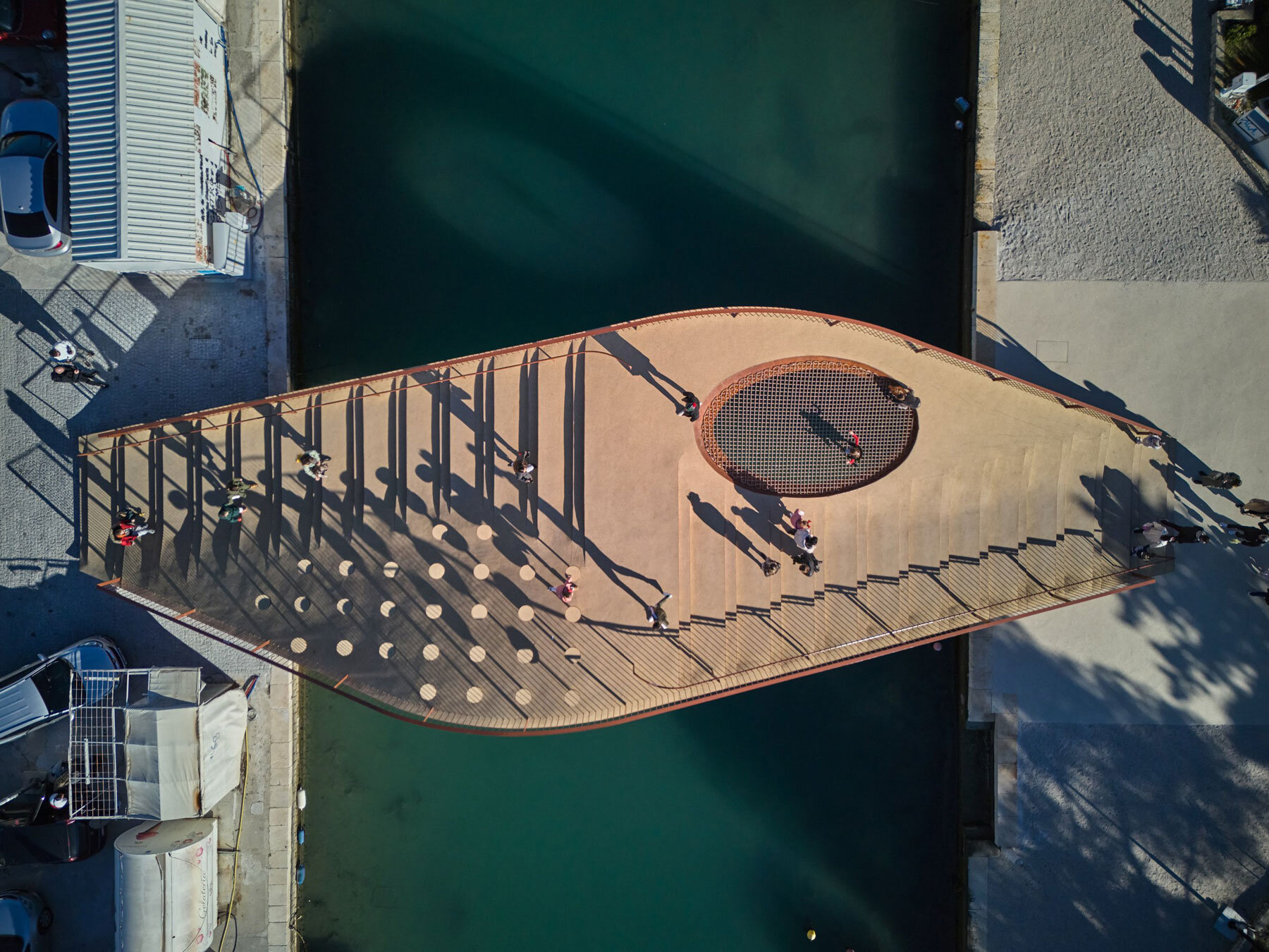 trogir-croatia-bridge-over-fosa-prostorne-taktike-designboom-1800-2