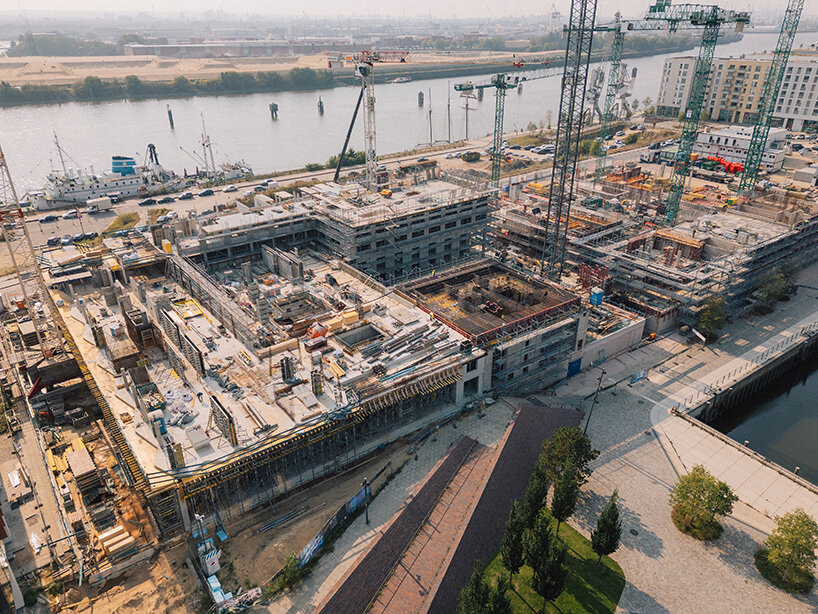 UBS digital art museum to open in 2026, bringing europe's largest teamLab show to hamburg