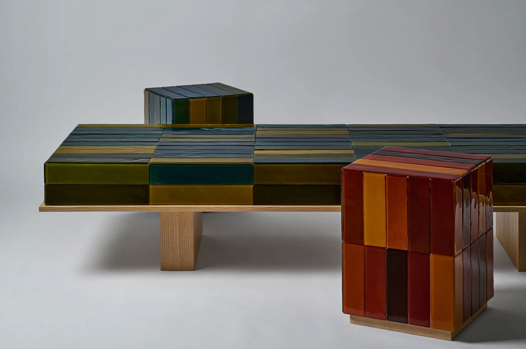 we-plus-so-colored-material-focused-research-microalgae-color-potential-designboom-1800-9