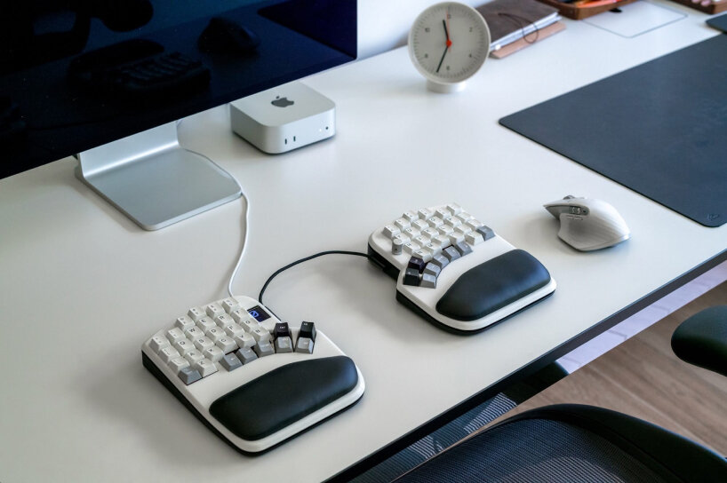 split mechanical keyboard case