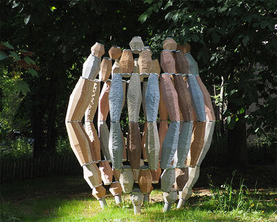 3D printed ceramics tell brussels local stories in pavilion by elise eeraerts & aparicio ronda