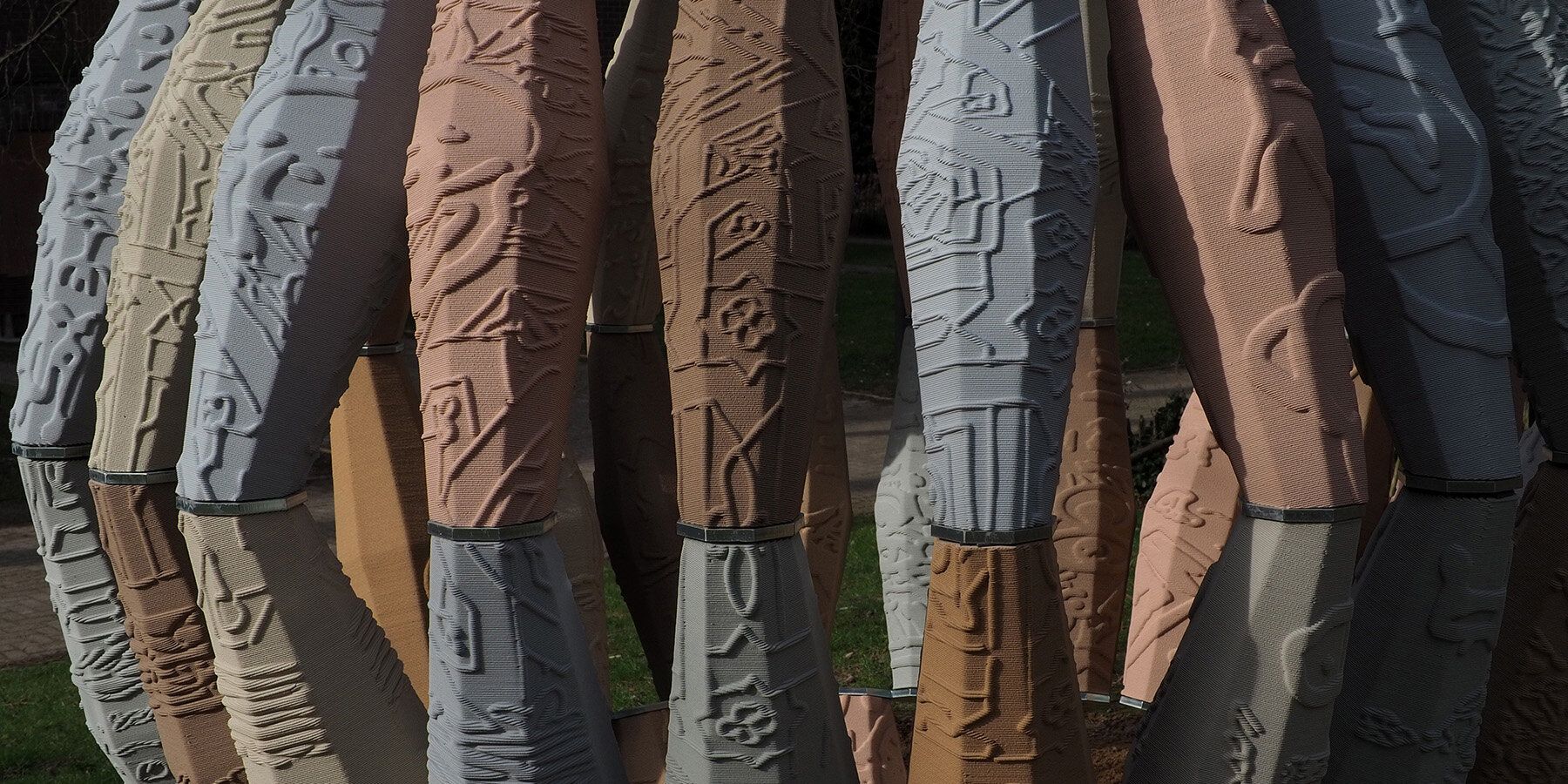 3d-printed-ceramics-brussels-local-stories-public-pavilion-elise-eeraerts-aparicio-ronda-designboom-large01