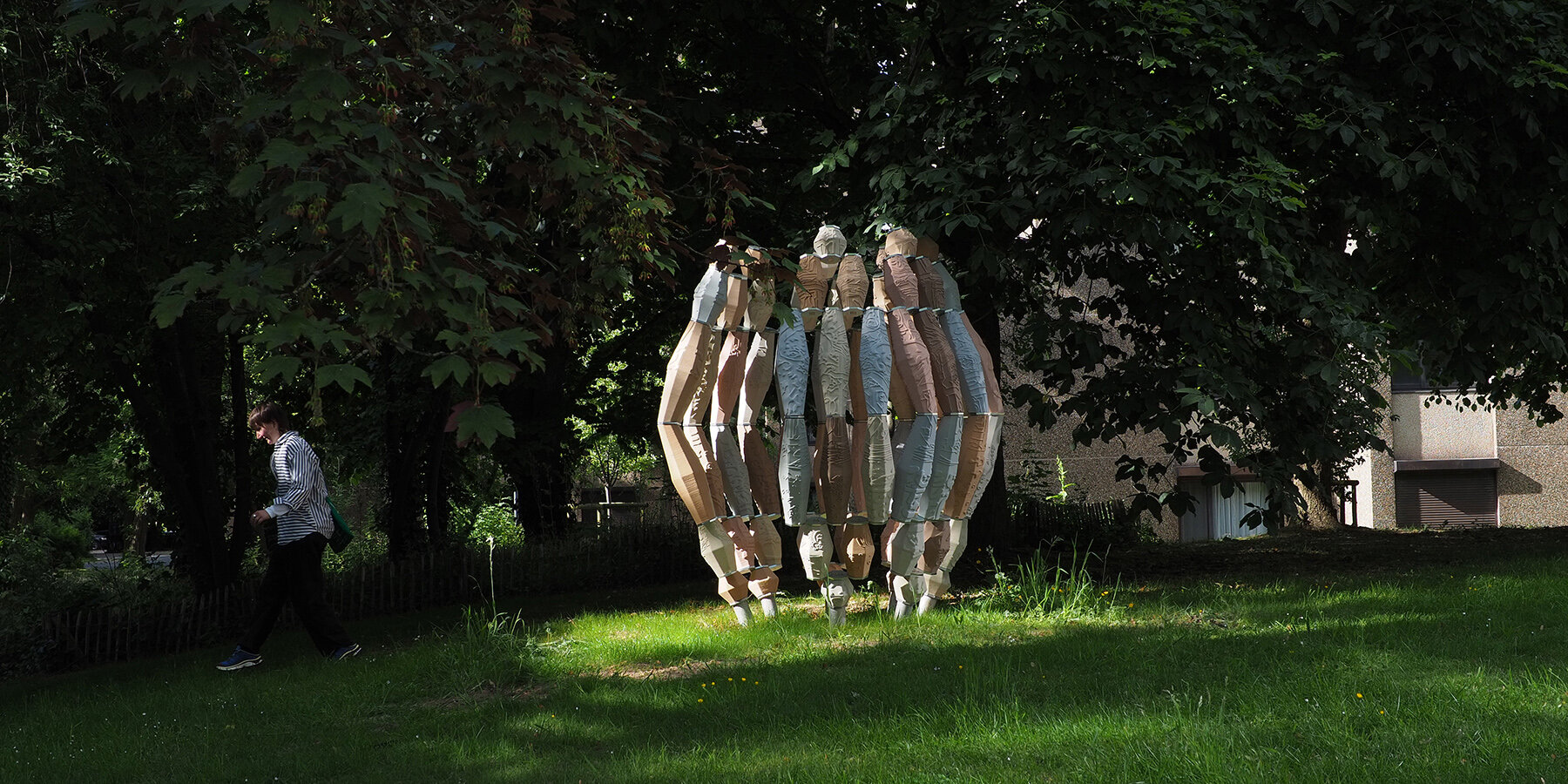 3d-printed-ceramics-brussels-local-stories-public-pavilion-elise-eeraerts-aparicio-ronda-designboom-large03