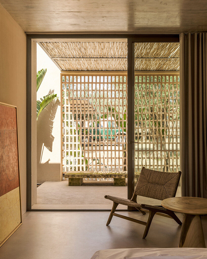 solum studio patio house