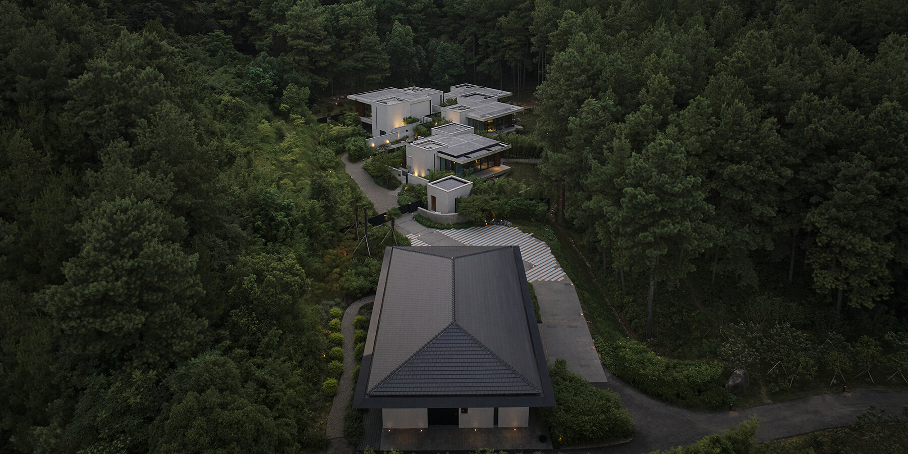 anadu-pine-villa-studio8-shanghai-designboom-01