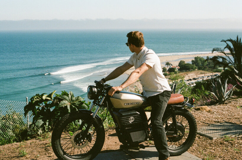 there's an off-road mode best used for country roads or open areas, not city streets