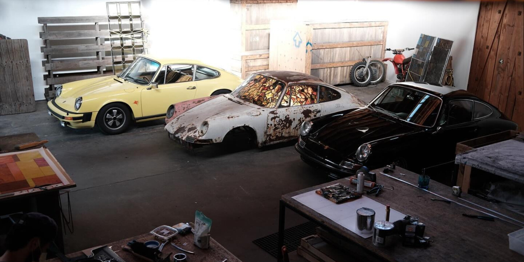 ben-tuna-resurrects-corroded-porsche-911-art-car-cathedral-inspired-stained-glass-visions-studio-designboom-ban