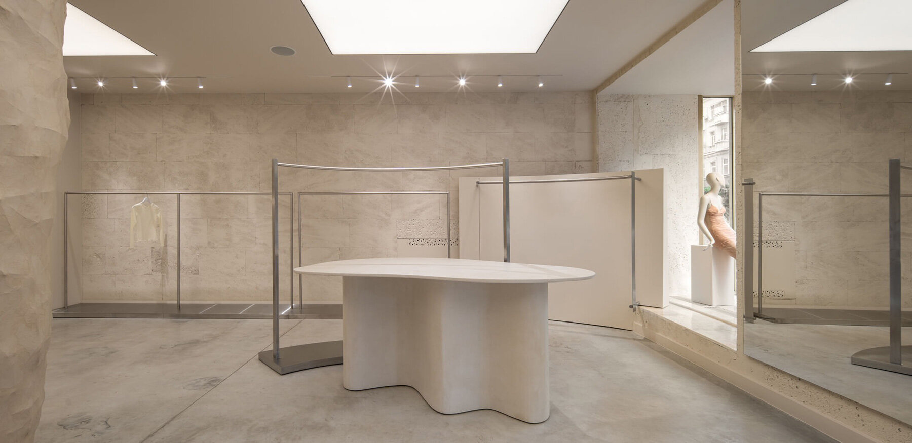 betweenthewalls-shell-rock-soviet-past-sculptural-showroom-kyiv-designboom-large01